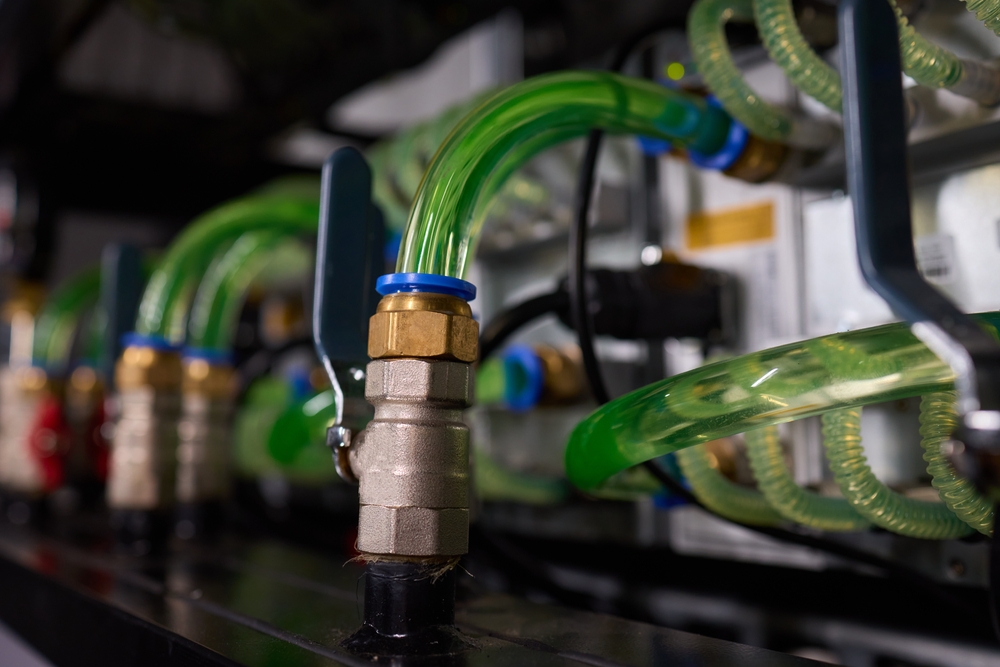 Close-up,View,Of,Modern,Server,Hardware,With,Liquid,Cooling,Pipes Close-up,View,Of,Modern,Server,Hardware,With,Liquid,Cooling,Pipes